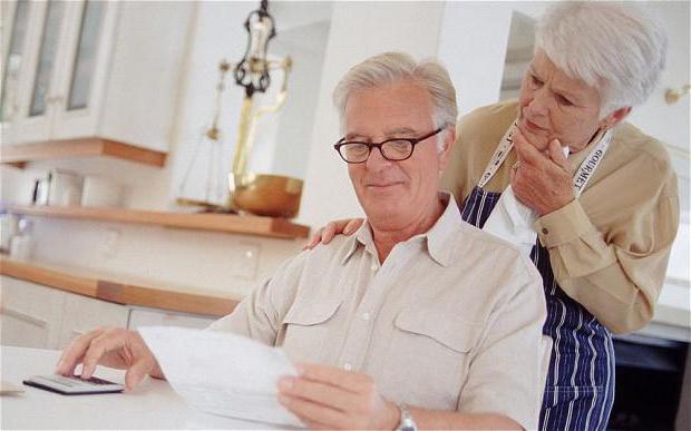 Пенсионер как физлицо освобождается от налога на нежилые помещения или нет