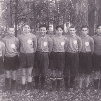 Команда "МЕДИК" поселка 1940-е годы