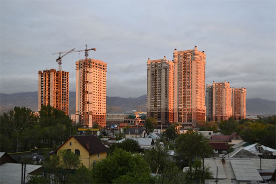 Подешевеют ли квартиры в 2018 году в России - что думают эксперты