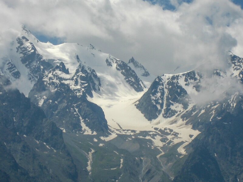 Ледник Сонгути